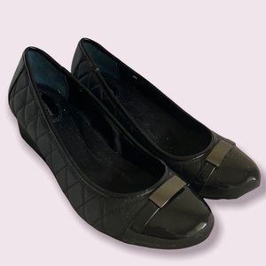 Giani Bernini black low heels